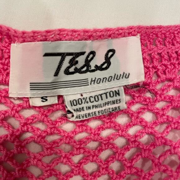 Vintage TESS Honolulu Pink Crochet Hibiscus Top V neck Short Sleeve Size Small - Picture 7 of 8